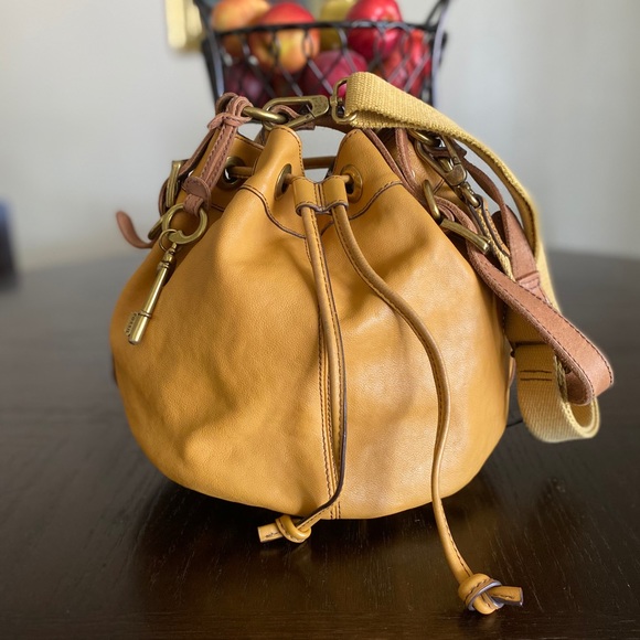 Fossil Handbags - F o s s i l 🍋B u c k e t 🍋 V r i 🍋V i n t a g e